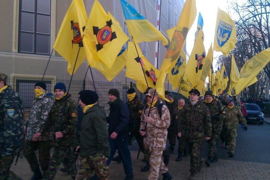 В Одессе маршем отпраздновала годовщину Самооборона (ФОТО, ВИДЕО) (фото) - фото 1 В Одессе маршем отпраздновала годовщину Самооборона (ФОТО, ВИДЕО) (фото) - фото 1