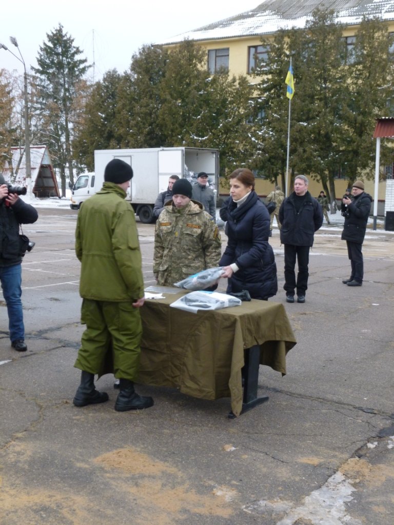 Мобилизованные в Черниговской области признаются: родной дом поикдать нелегко, но страну защищать нужно (фото) - фото 1 Мобилизованные в Черниговской области признаются: родной дом поикдать нелегко, но страну защищать нужно (фото) - фото 1