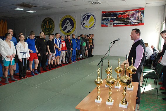 В команда Криворожского ГУ МВД стала победителем на областном Чемпионате милиции по самбо (ФОТО) (фото) - фото 1 В команда Криворожского ГУ МВД стала победителем на областном Чемпионате милиции по самбо (ФОТО) (фото) - фото 1