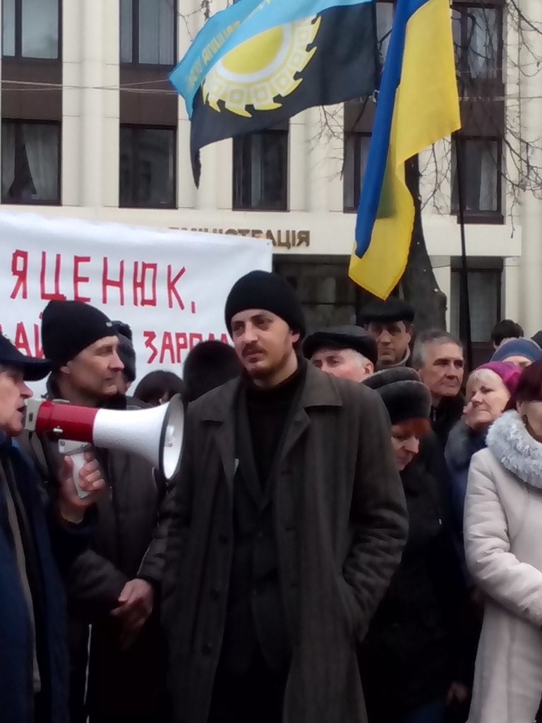 Работникам «Южмаша» снова митинговали. Требовали зарплаты за полгода (ФОТОРЕПОРТАЖ) (фото) - фото 5 Работникам «Южмаша» снова митинговали. Требовали зарплаты за полгода (ФОТОРЕПОРТАЖ) (фото) - фото 5