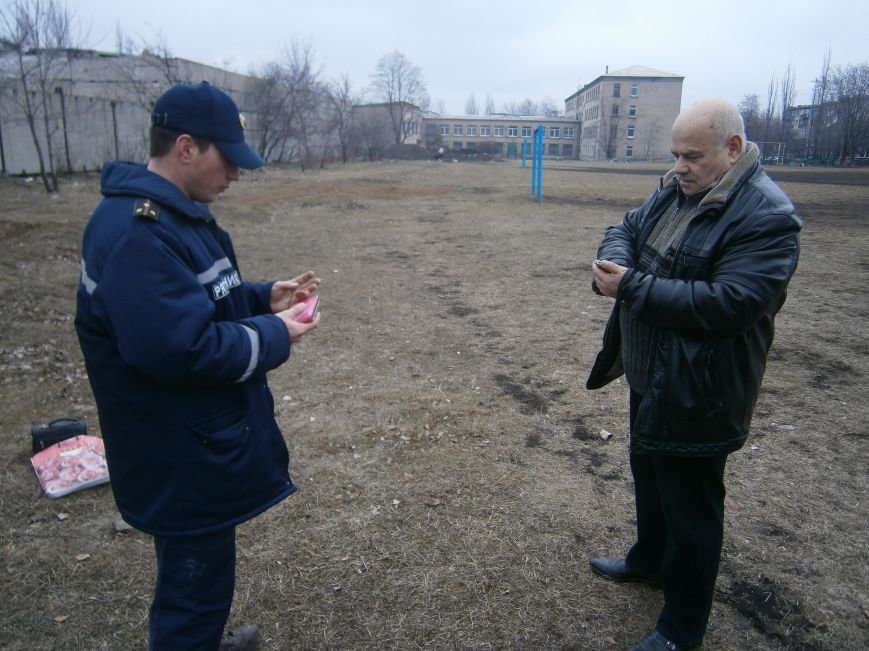 Сегодня «Гарант-Сервис» накрыл густым дымом м-н «Молодежный» в Дими... Сегодня «Гарант-Сервис» накрыл густым дымом м-н «Молодежный» в Димитрове (ФОТО+ВИДЕО) (фото) - фото 1