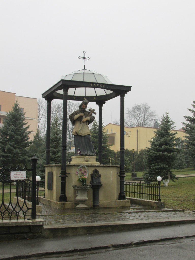 1 березня проведено відкриту екскурсію Ужгородом: «Кладовища Ужгоро... 1 березня проведено відкриту екскурсію Ужгородом: «Кладовища Ужгорода» (ФОТО) (фото) - фото 20