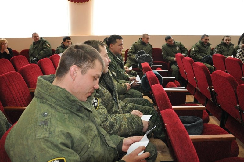 В Лабинске прошла ежегодная молодежная акция «Письмо солдату»