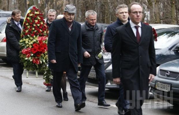В Киеве похоронили экс-регионала Чечетова (ФОТО) (фото) - фото 3 В Киеве похоронили экс-регионала Чечетова (ФОТО) (фото) - фото 3
