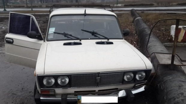 В Кременчуге задержали автомобиль, который был угнанный в Кировоградской области. ФОТО (фото) - фото 1 В Кременчуге задержали автомобиль, который был угнанный в Кировоградской области. ФОТО (фото) - фото 1