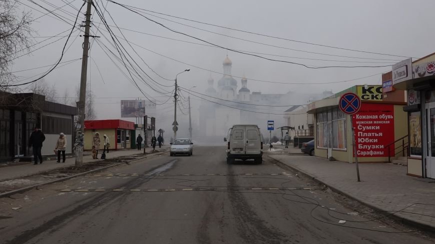 40 дней трагедии на Восточном: мариупольцы вернулись в свои дома и верят, что обстрел не повторится (фото) - фото 1 40 дней трагедии на Восточном: мариупольцы вернулись в свои дома и верят, что обстрел не повторится (фото) - фото 1