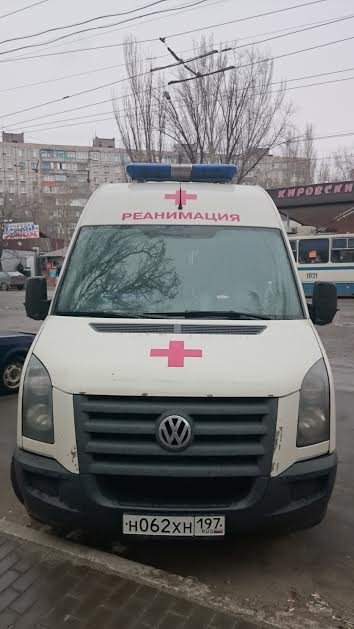 В Мариуполе сегодня разъезжал реанимобиль с московскими номерами(Фотофакт) (фото) - фото 1 В Мариуполе сегодня разъезжал реанимобиль с московскими номерами(Фотофакт) (фото) - фото 1