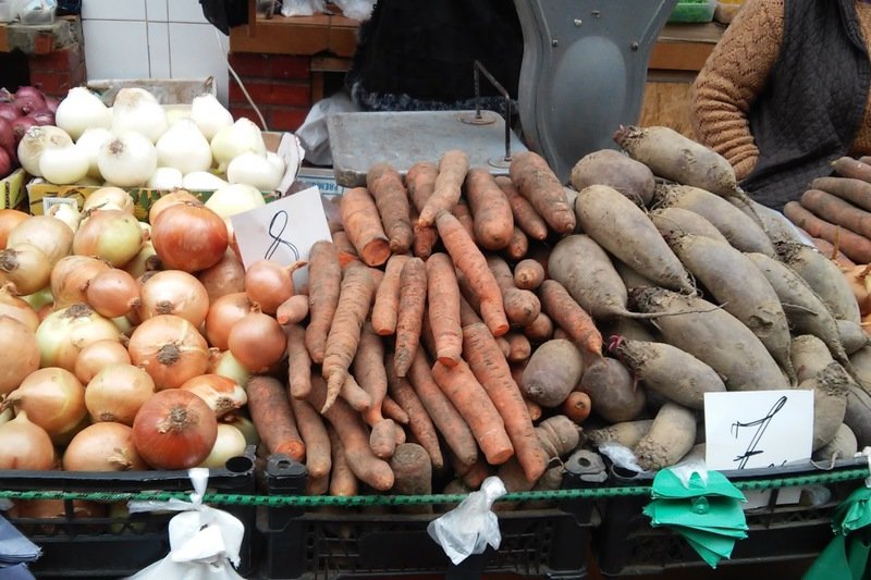 Які ціни на продукти на ринку в Ужгороді? (ОГЛЯД ЦІН, ФОТО) (фото)... Які ціни на продукти на ринку в Ужгороді? (ОГЛЯД ЦІН, ФОТО) (фото) - фото 10