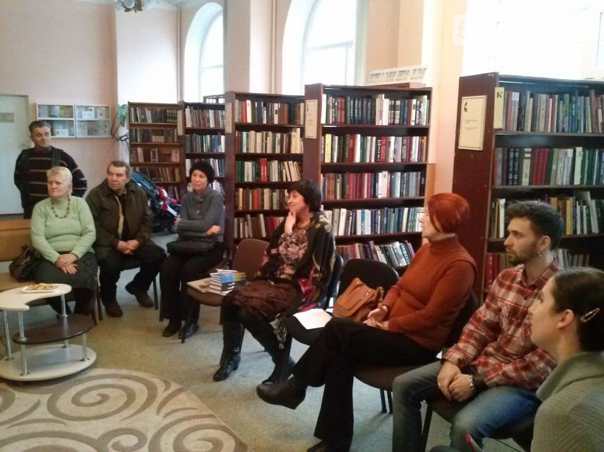 В Центральной библиотеке назвали победителей фотоконкурса «Женщина-... В Центральной библиотеке назвали победителей фотоконкурса «Женщина-днепродзержинка» (фото) - фото 2