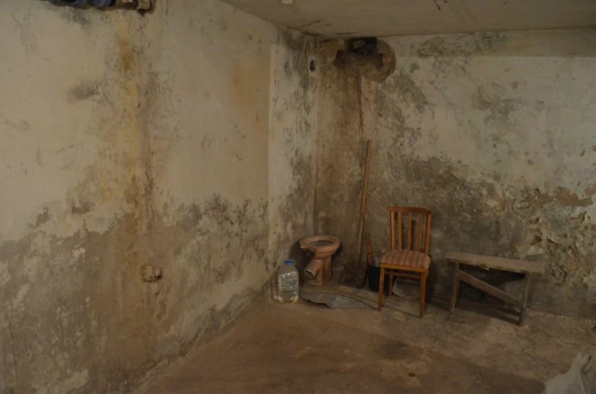 Криворожане нашли в городе бомбоубежища и пришли в ужас (ФОТО) (фото) - фото 10 Криворожане нашли в городе бомбоубежища и пришли в ужас (ФОТО) (фото) - фото 10