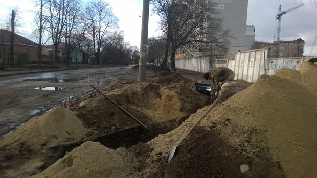 У Черкасах фіктивна фірма «ремонтує» міську каналізацію(ФОТО, ВІДЕО) (фото) - фото 14 У Черкасах фіктивна фірма «ремонтує» міську каналізацію(ФОТО, ВІДЕО) (фото) - фото 14