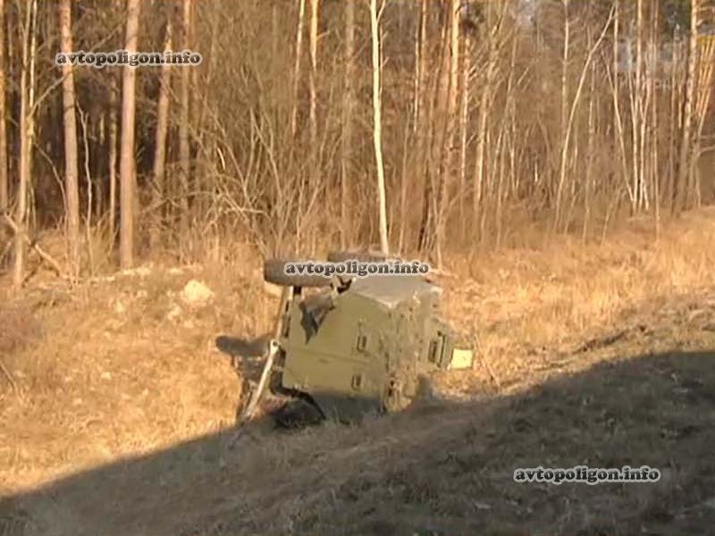 На Киевщине перевернулся БТР, погиб военнослужащий (ФОТО) (фото) - фото 1 На Киевщине перевернулся БТР, погиб военнослужащий (ФОТО) (фото) - фото 1