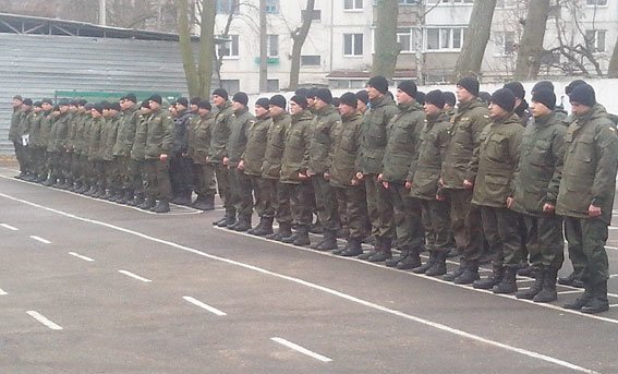 Кременчугские воины Национальной гвардии Украины отправились в зону АТО (ФОТО) (фото) - фото 1 Кременчугские воины Национальной гвардии Украины отправились в зону АТО (ФОТО) (фото) - фото 1