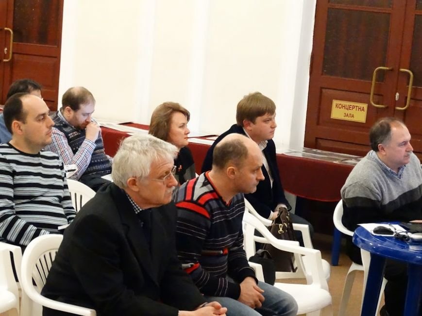 Приморский парк в Мариуполе хотят сделать ботаническимм садом им. Куинджи (фото) - фото 1 Приморский парк в Мариуполе хотят сделать ботаническимм садом им. Куинджи (фото) - фото 1