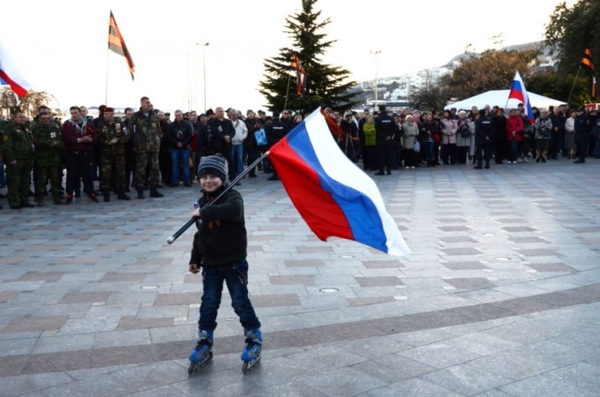 В Ялте прошёл праздничный митинг, посвящённый годовщине Всекрымского референдума, фото-1