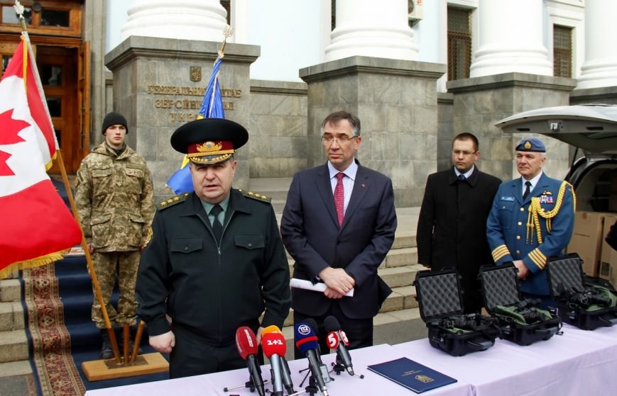 Канада передала для українських бійців 60 приладів нічного бачення (ФОТОРЕПОРТАЖ) (фото) - фото 2 Канада передала для українських бійців 60 приладів нічного бачення (ФОТОРЕПОРТАЖ) (фото) - фото 2