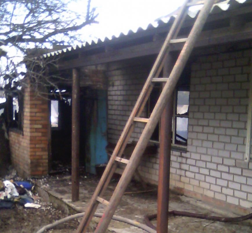 В пожаре на Полтавщине погиб человек (фото) - фото 1 В пожаре на Полтавщине погиб человек (фото) - фото 1