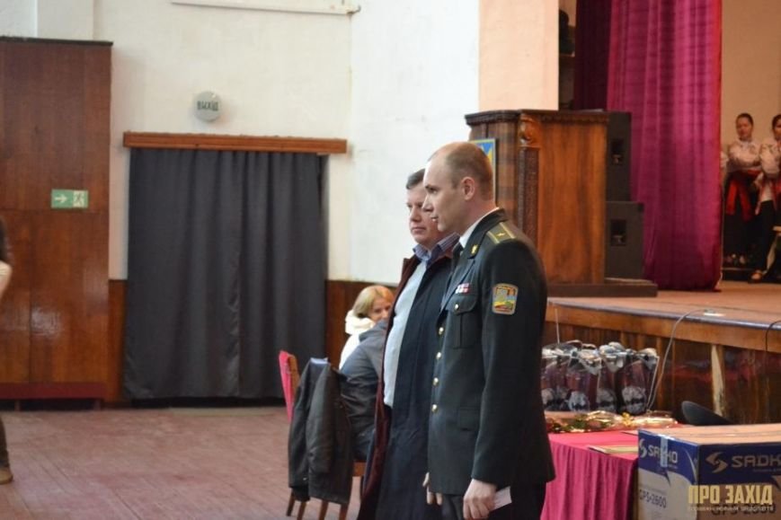 Героям слава! В Ужгороді відбулися урочистості на честь закарпатськ... Героям слава! В Ужгороді відбулися урочистості на честь закарпатських військових (Фоторепортаж) (фото) - фото 23