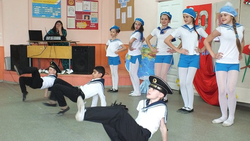 В Родниках прошёл отчётный концерт творческих коллективов (фото) - фото 1 В Родниках прошёл отчётный концерт творческих коллективов (фото) - фото 1