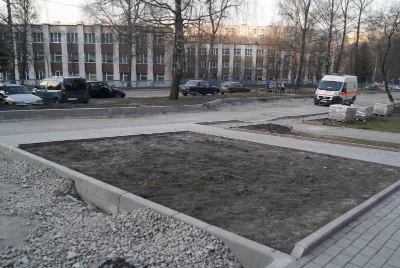 У Тернополі на вул. Чубинського комунальники виклали бруківку на тротуарах (фото) (фото) - фото 1 У Тернополі на вул. Чубинського комунальники виклали бруківку на тротуарах (фото) (фото) - фото 1