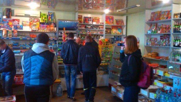 Черкащиною стартували перевірки торгових точок по реалізації алкогольних напоїв і тютюнових виробів (фото) - фото 1 Черкащиною стартували перевірки торгових точок по реалізації алкогольних напоїв і тютюнових виробів (фото) - фото 1