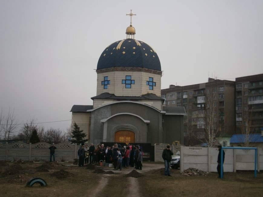 Прихожане Димитровского Храма Петра и Павла высадили церковный сад... Прихожане Димитровского Храма Петра и Павла высадили церковный сад (ФОТОРЕПОРТАЖ) (фото) - фото 3