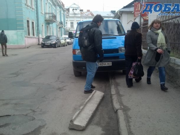 Тернопільських водіїв за порушення правил дорожнього руху – не штрафують (фото) (фото) - фото 1 Тернопільських водіїв за порушення правил дорожнього руху – не штрафують (фото) (фото) - фото 1