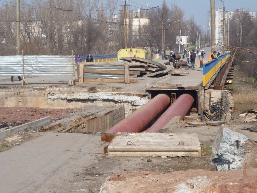 В Кривом Роге начался ремонт мостов, на который выделено 700 тысяч гривен бюджетных средств (ФОТО) (фото) - фото 2 В Кривом Роге начался ремонт мостов, на который выделено 700 тысяч гривен бюджетных средств (ФОТО) (фото) - фото 2