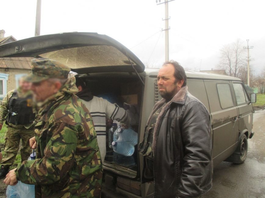Криворожские волонтеры эвакуировали из-под обстрелов брошенную хозяевами кошку (ФОТО) (фото) - фото 1 Криворожские волонтеры эвакуировали из-под обстрелов брошенную хозяевами кошку (ФОТО) (фото) - фото 1
