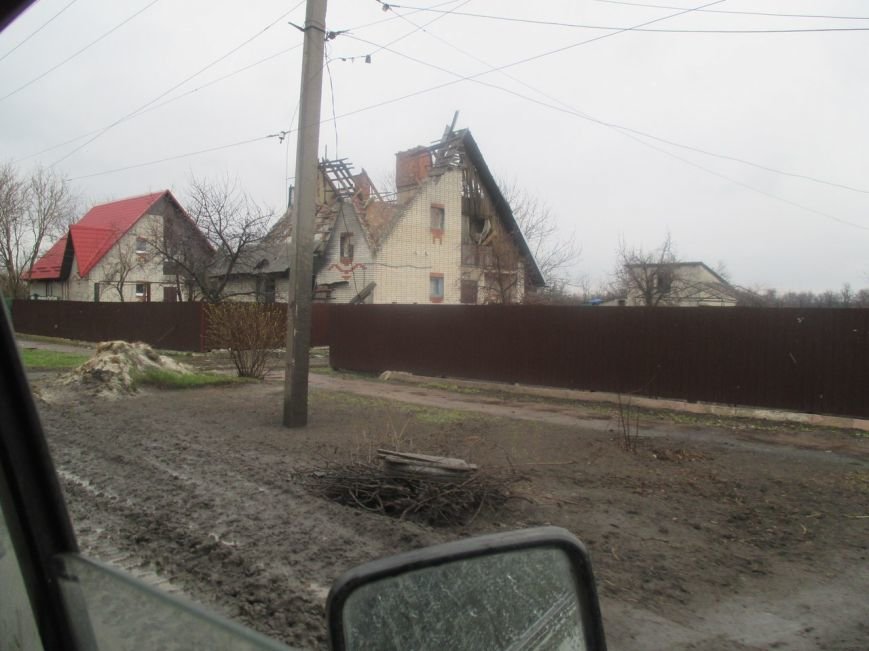 Криворожские волонтеры эвакуировали из-под обстрелов брошенную хозяевами кошку (ФОТО) (фото) - фото 1 Криворожские волонтеры эвакуировали из-под обстрелов брошенную хозяевами кошку (ФОТО) (фото) - фото 1