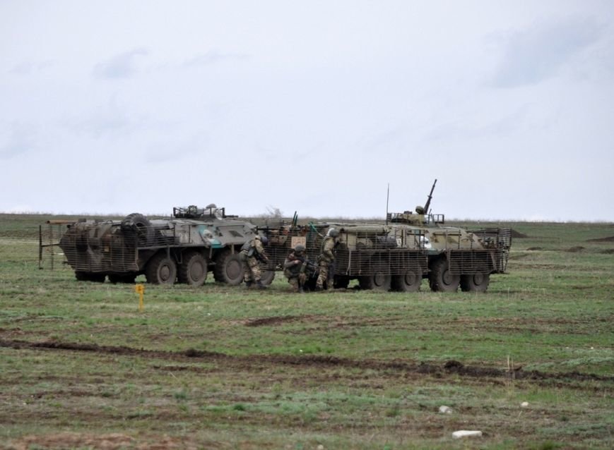 Новоиспеченные бойцы проходят боевое слаживание под руководством николаевских десантников (ФОТО) (фото) - фото 3 Новоиспеченные бойцы проходят боевое слаживание под руководством николаевских десантников (ФОТО) (фото) - фото 3