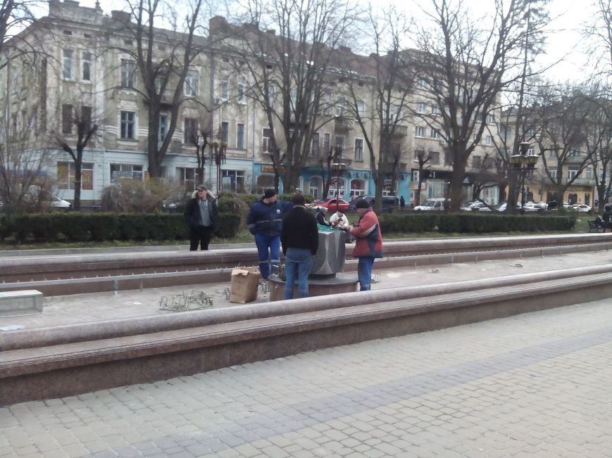 Тернопільські фонтани готують до запуску у весняно-літній період (фото) (фото) - фото 1 Тернопільські фонтани готують до запуску у весняно-літній період (фото) (фото) - фото 1
