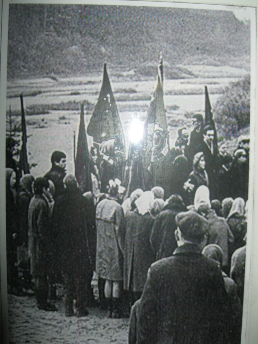 Переправа. Во время открытия мемориального знака на месте партизанской переправы в д. Рубаново Полоцкого района, 1969 год.
