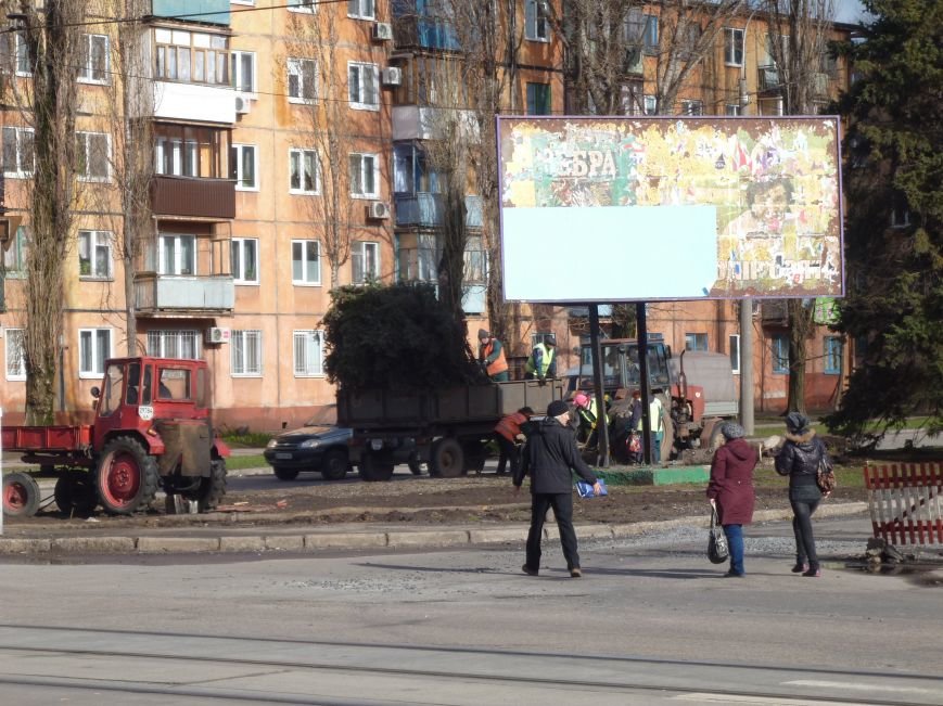 В Кривом Роге у коммунальных служб Чистый Четверг начался с ликвидации последствий непогоды (ФОТО) (фото) - фото 1 В Кривом Роге у коммунальных служб Чистый Четверг начался с ликвидации последствий непогоды (ФОТО) (фото) - фото 1