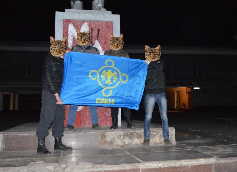 Криворожане стали свидетелями падения трех памятников Ленина в Николаевской области (ФОТО) (фото) - фото 1 Криворожане стали свидетелями падения трех памятников Ленина в Николаевской области (ФОТО) (фото) - фото 1