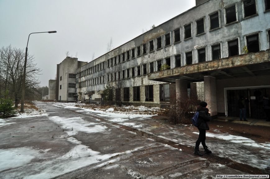 Блогеры посетили заброшенный город в Черниговской области (фото) -... Блогеры посетили заброшенный город в Черниговской области (фото) - фото 14