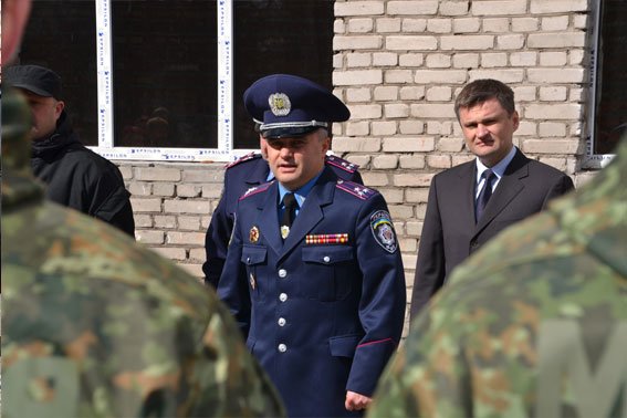 Львівські правоохоронці черговий раз виїхали в зону АТО захищати Україну від окупантів (ФОТОРЕПОРТАЖ) (фото) - фото 1 Львівські правоохоронці черговий раз виїхали в зону АТО захищати Україну від окупантів (ФОТОРЕПОРТАЖ) (фото) - фото 1