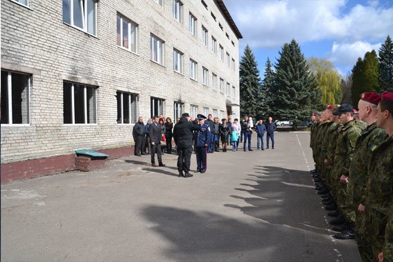 Львівські правоохоронці черговий раз виїхали в зону АТО захищати Україну від окупантів (ФОТОРЕПОРТАЖ) (фото) - фото 1 Львівські правоохоронці черговий раз виїхали в зону АТО захищати Україну від окупантів (ФОТОРЕПОРТАЖ) (фото) - фото 1