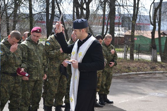 Львівські правоохоронці черговий раз виїхали в зону АТО захищати Україну від окупантів (ФОТОРЕПОРТАЖ) (фото) - фото 1 Львівські правоохоронці черговий раз виїхали в зону АТО захищати Україну від окупантів (ФОТОРЕПОРТАЖ) (фото) - фото 1