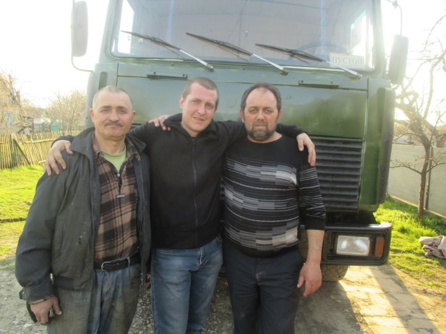 За четыре дня волонтеры отремонтировали машину из зоны АТО и передали в 93 бригаду (ФОТО) (фото) - фото 1 За четыре дня волонтеры отремонтировали машину из зоны АТО и передали в 93 бригаду (ФОТО) (фото) - фото 1