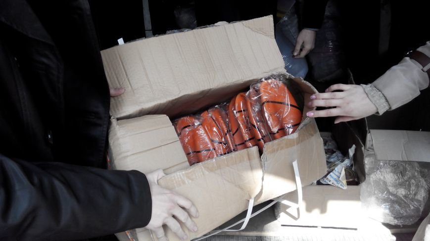 Краматорскому приюту привезли навязчивую помощь из Днепропетровска... Краматорскому приюту привезли навязчивую помощь из Днепропетровска (фото) - фото 2