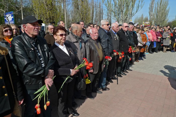 «Скорбящий Ангел Чернобыля» в Николаеве собрал горожан на митинг-реквием (ФОТОРЕПОРТАЖ) (фото) - фото 4 «Скорбящий Ангел Чернобыля» в Николаеве собрал горожан на митинг-реквием (ФОТОРЕПОРТАЖ) (фото) - фото 4
