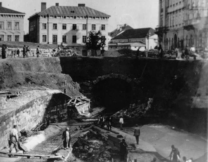 Як зникла Полтва з львівських вулиць та стала підземною (ФОТОРЕПОРТАЖ) (фото) - фото 5