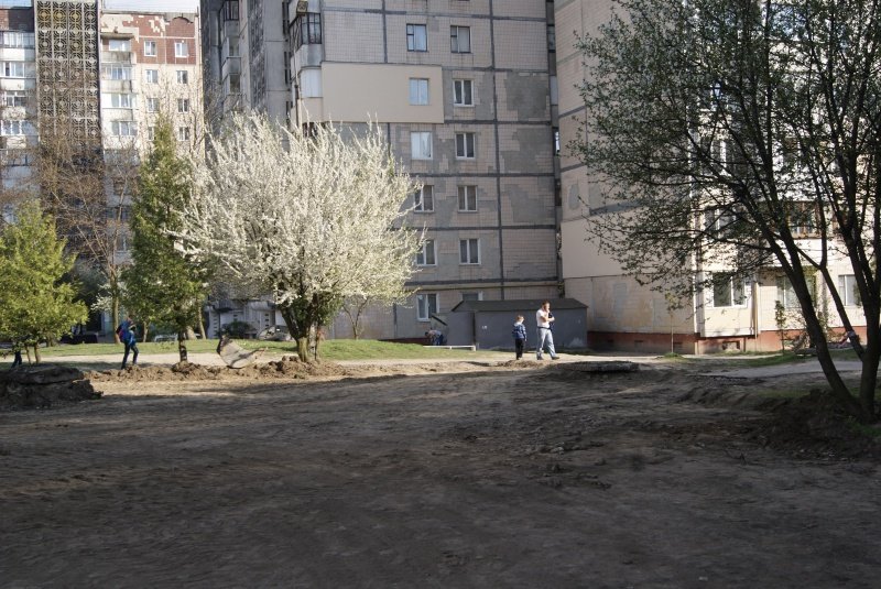 У Тернополі комунальники розпочали реконструкцію бульв. Дмитра Вишневецького (фото) (фото) - фото 1 У Тернополі комунальники розпочали реконструкцію бульв. Дмитра Вишневецького (фото) (фото) - фото 1
