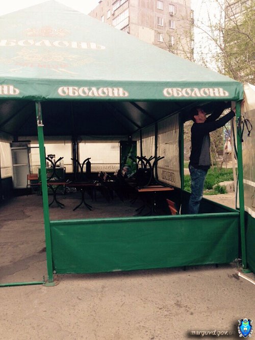 милиция1430483236-01_05_2015_Mariupol_torgovlya_01s милиция1430483236-01_05_2015_Mariupol_torgovlya_01s