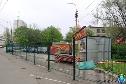 мил01_05_2015_Mariupol_torgovlya_09s мил01_05_2015_Mariupol_torgovlya_09s