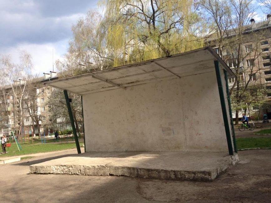 Франківськ продовжують розмальовувати (фото) - фото 1 Франківськ продовжують розмальовувати (фото) - фото 1