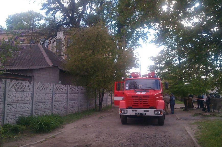 В Днепродзержинске заминировали жилой дом? (ОБНОВЛЯЕТСЯ) (фото) - фото 4 В Днепродзержинске заминировали жилой дом? (ОБНОВЛЯЕТСЯ) (фото) - фото 4