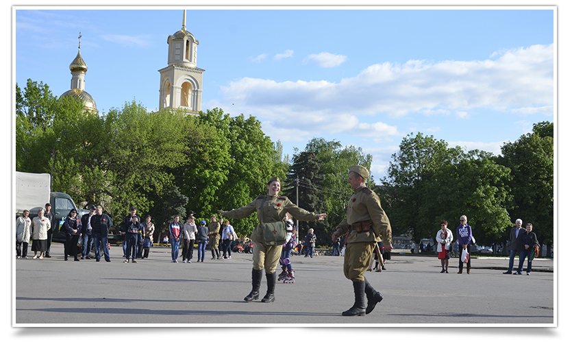 Славянск посетили раритетные автомобили времён Второй мировой войны (фото) - фото 19 Славянск посетили раритетные автомобили времён Второй мировой войны (фото) - фото 19