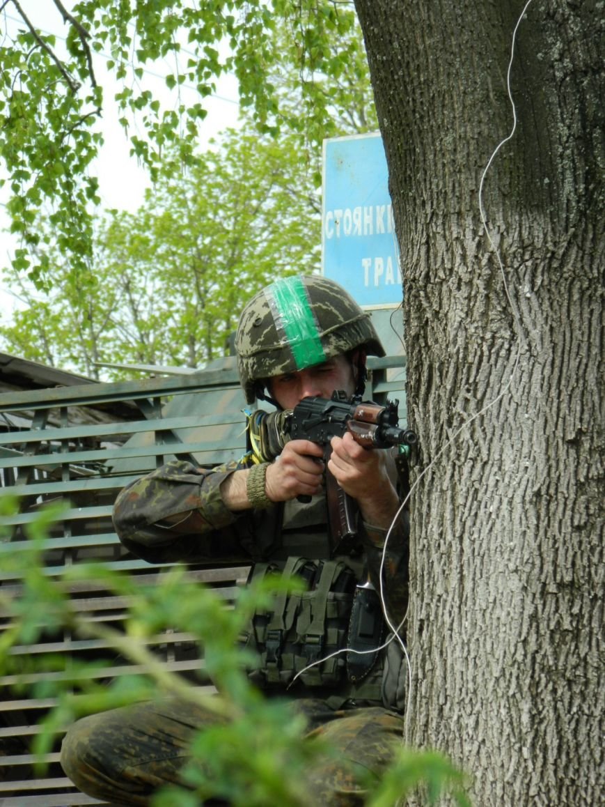 Украинские военные защищают Артемовск и продолжают учения (фото) - фото 4 Украинские военные защищают Артемовск и продолжают учения (фото) - фото 4